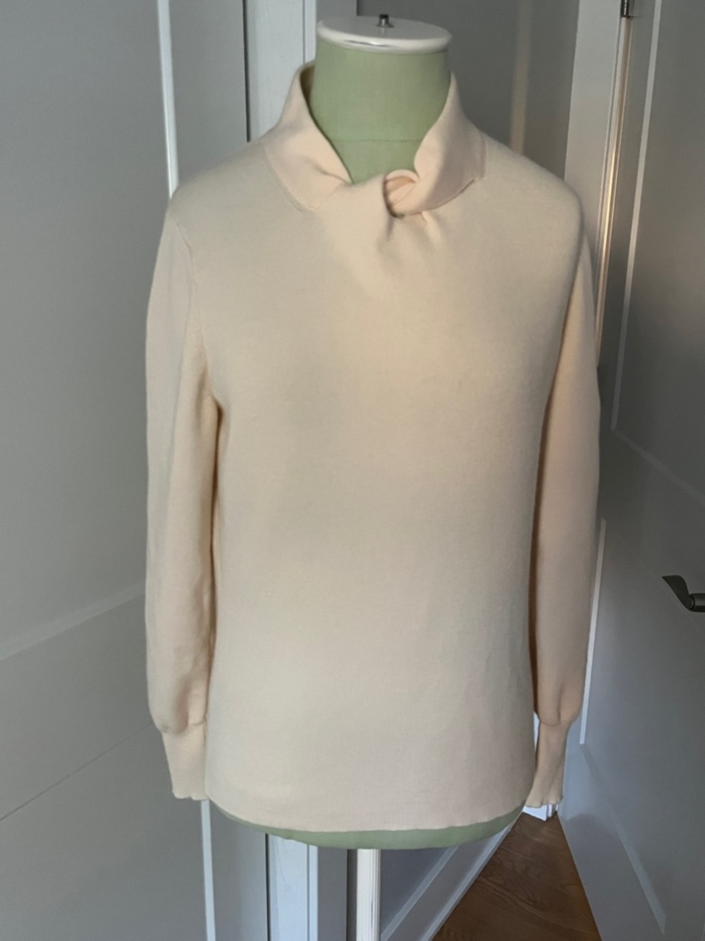 The Fold Cream Twist-Detail Collar Sweater
